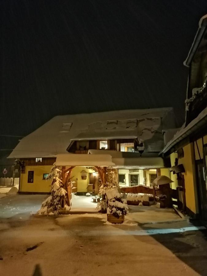 Landgasthof Plohnbachtal Ug Hotel Lengenfeld  Exterior photo